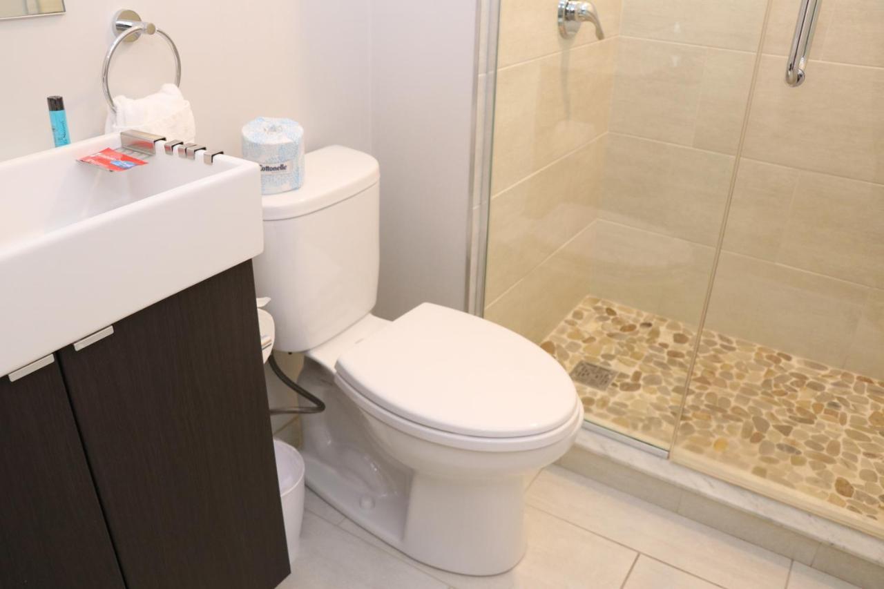 A Stylish Stay W/ A Queen Bed, Heated Floors.. #14 Бруклин Екстериор снимка